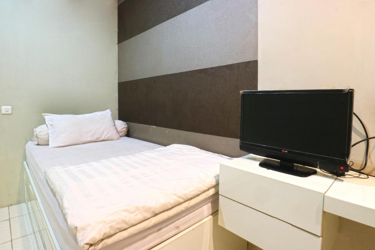 Oranje Gasthuis Hotell Surabaya Exteriör bild