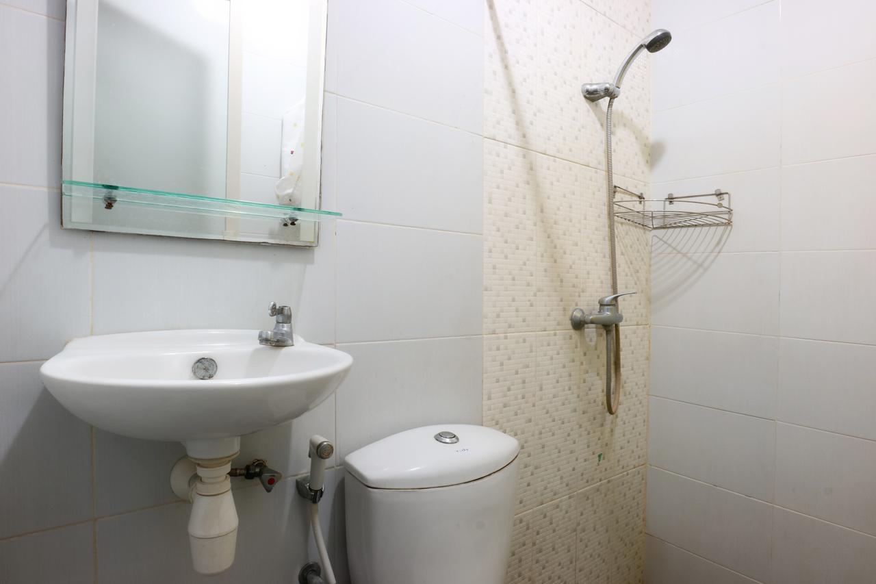 Oranje Gasthuis Hotell Surabaya Exteriör bild